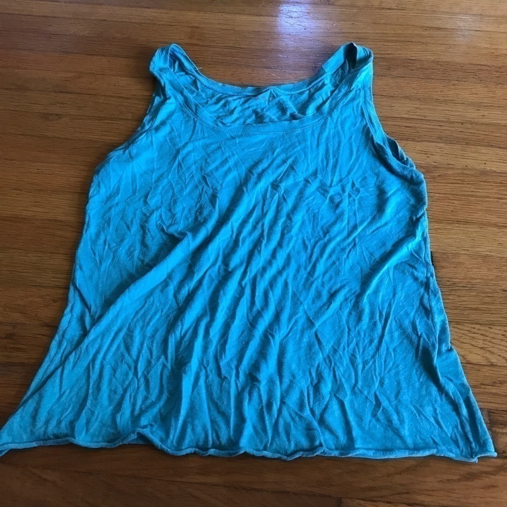 3 dots turquoise tank top